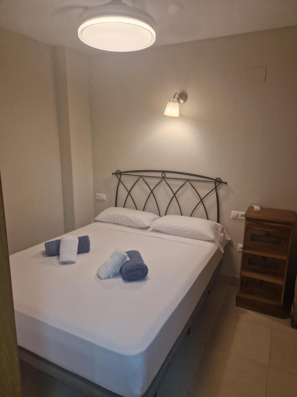 Апартаменти En El Paseo Maritimo, A Escasos Metros Del Mar Ел-Кампельйо Екстер'єр фото